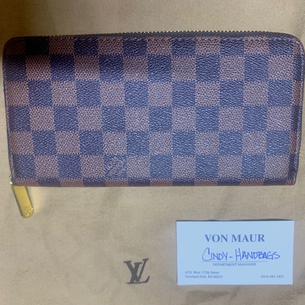 Louis Vuitton Zippy Wallet Damier Ebene